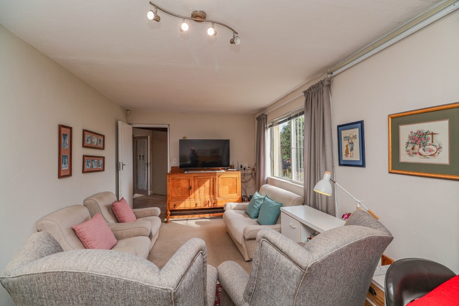 3 Bedroom Property for Sale in Upper Main Street Western Cape